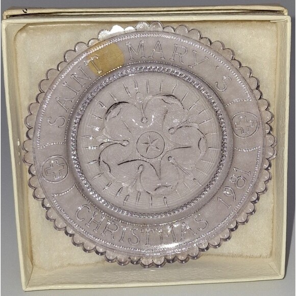 Mystical Rose St Marys Church Pairpoint Glass Cup Plate New Bedford Xmas 1981 - Picture 2 of 5